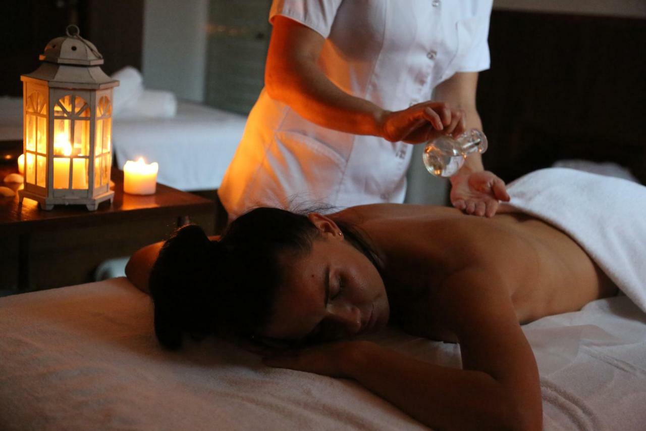 Kadyny Folwark Hotel & Spa מראה חיצוני תמונה